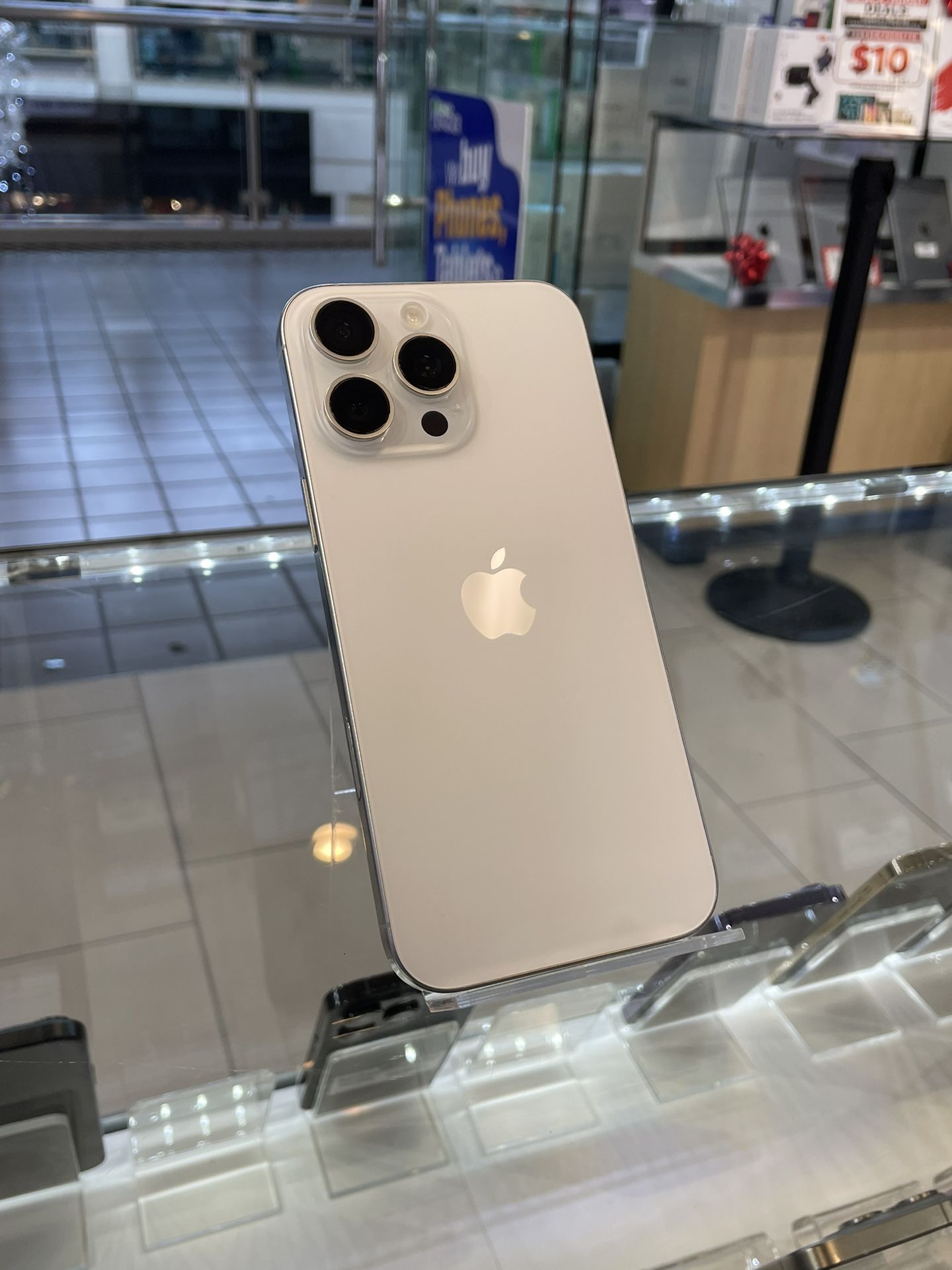 iPhone 16 Pro Max 256gb AT&T Cricket Wireless