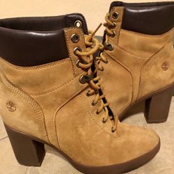 Timberland Tillston 6 Inch Heel Boots-NEW WITH BOX- Size 7.5-77064 $68