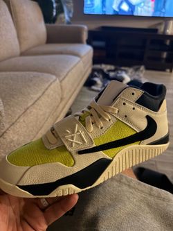 Travis Scott jumpman Jacks bright cactus size 10