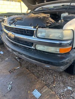 05 Tahoe grille headlights suburban