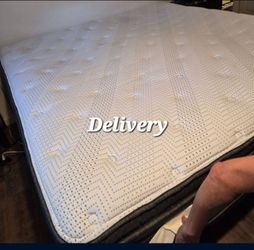 King Memory Foam Hybrid Mattress Only like new