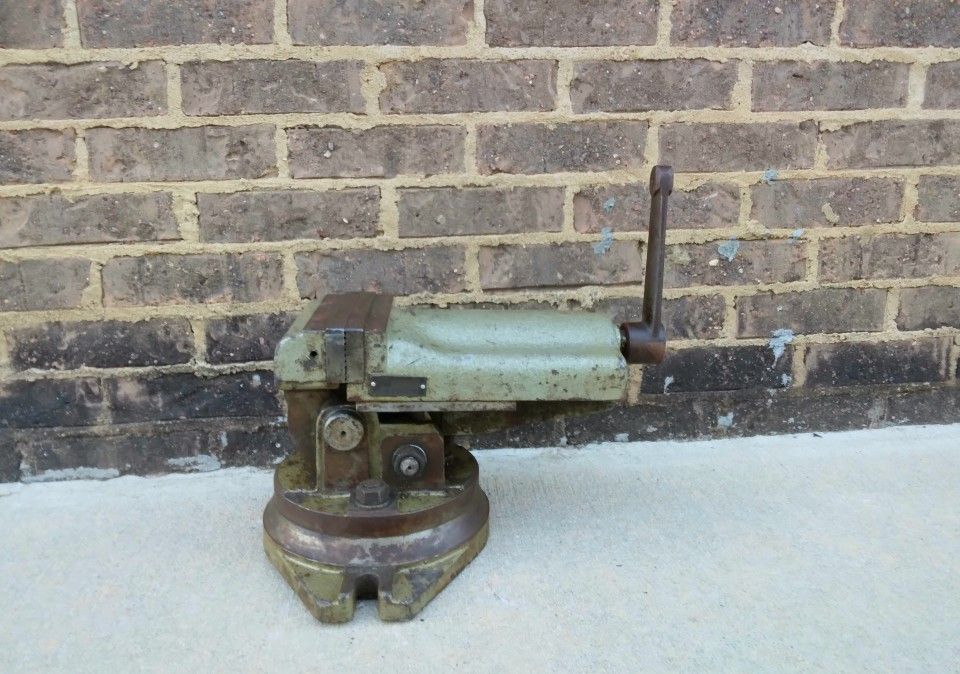 Vintage Bison-Bial 4 1/2" Machinist Swivel/Tilt Vise