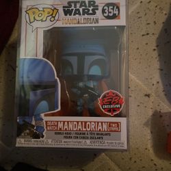 Mandalorian Funko POP Two Stripes 