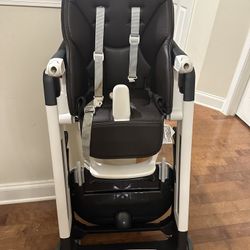 Peg Perego Siesta, Grow With Baby Folding High Chair & Recliner, Height Adjustable, Quick Clean & Easy Push Wheels For Babies & Toddlers