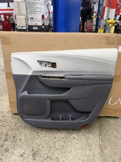 2022 Toyota Sienna Passenger Front Door Panel