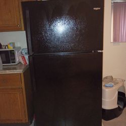 Whirlpool Refrigerator (Black)