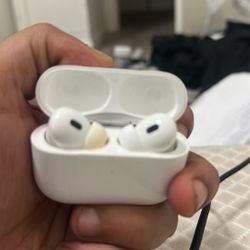 AirPods Pro