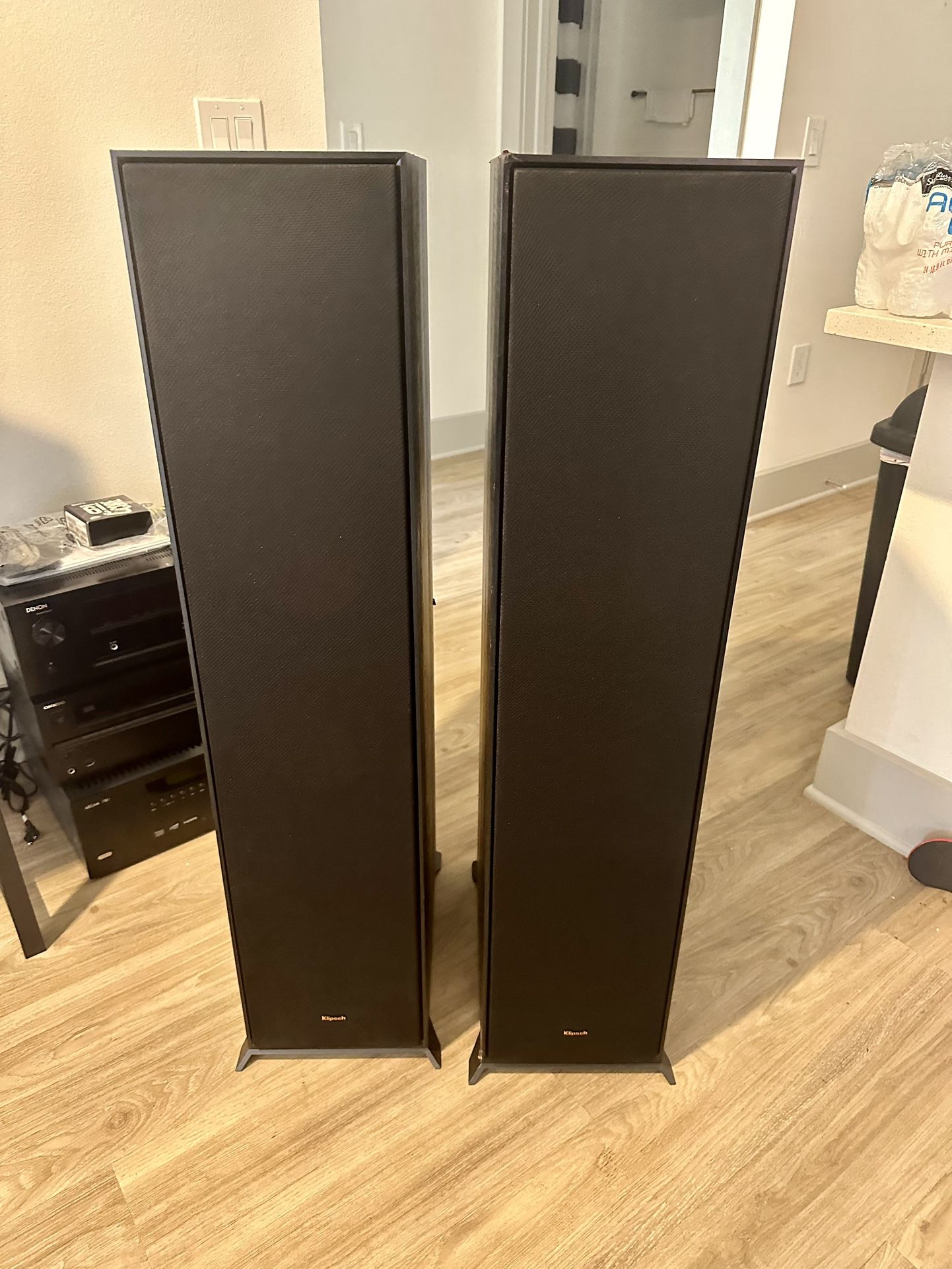 Klipsch Tower Speakers Reference R-800F