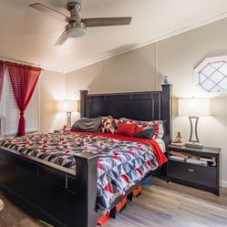 Full King Bedroom Set