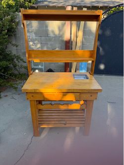 Kitchen island cutting board
