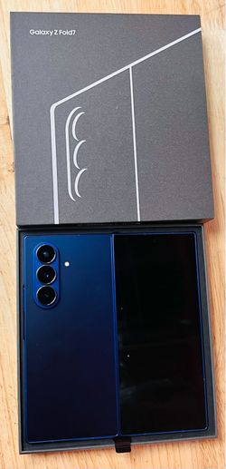 Galaxy Z fold 7 256gb unlocked