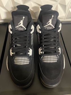 Air Jordan 4 white thunder