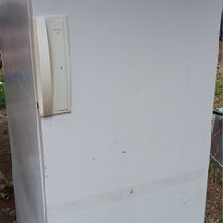 Kenmore 14 Stand Up Freezer