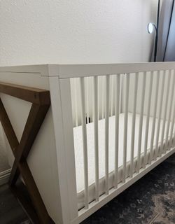 Baby Crib With Mattress - MOVING