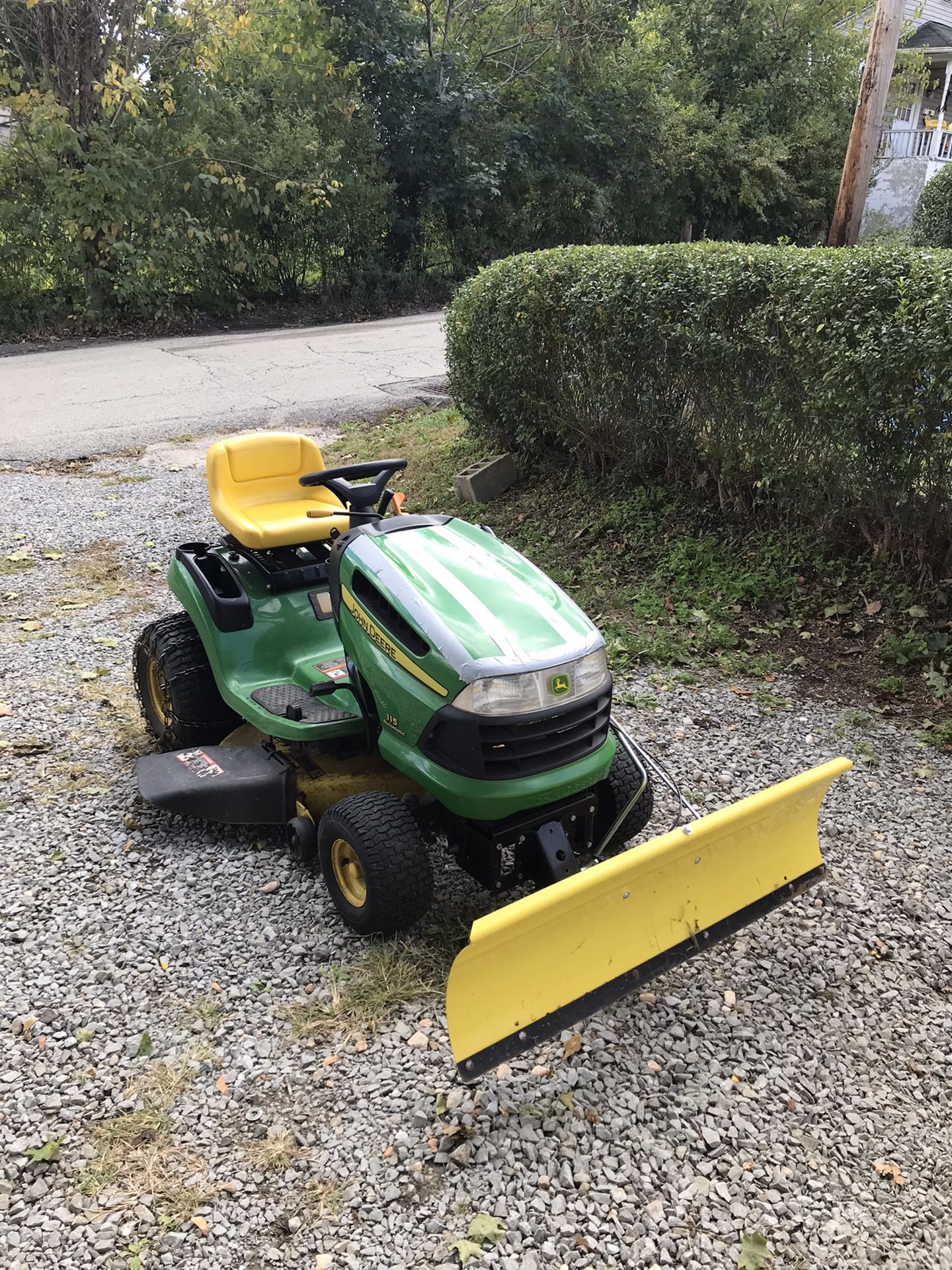John Deer Tractor With Snow Plow