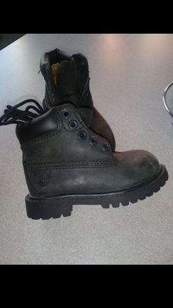 Hurry for that low baby shoes black boots size 4.5 air max 5c another pair is size 5c