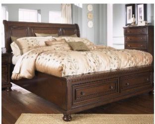 ASHLEY PORTER KING SLEIGH BED – LIKE NEW
