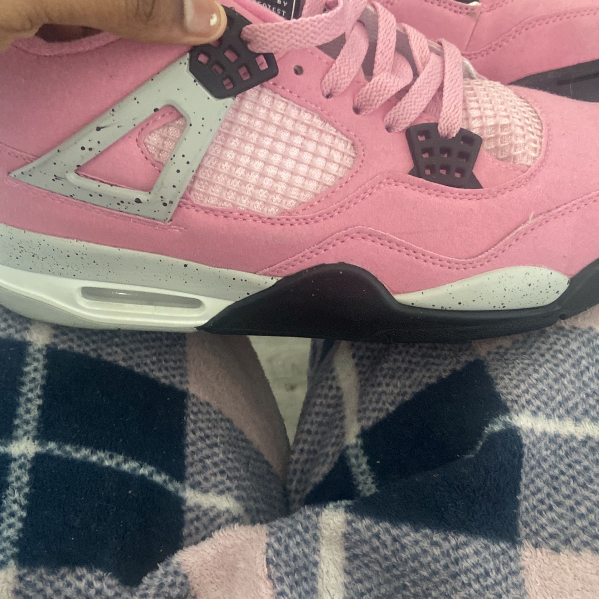 Jordan 4 Fusia Pink Not 250 Throw Me Offers