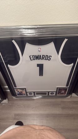Anthony Edward’s auto with authenticity