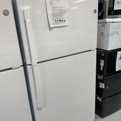 22 Cu.ft Garage Ready Refrigerator In White