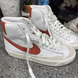 Nike Women's Blazer Mid '77 6.5