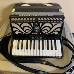 Castiglione Accordion (Read)