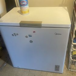 Chest Freezer - 7.0 cu. ft.
