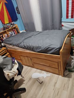 Twin size bed