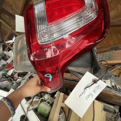 2018 Ford Explorer LH Tail Light‼️