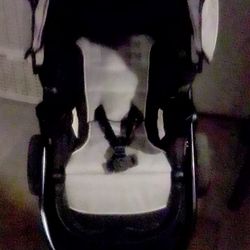 Graco three wheel stroller