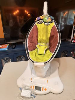 4moms MamaRoo … Multi-motion baby swing