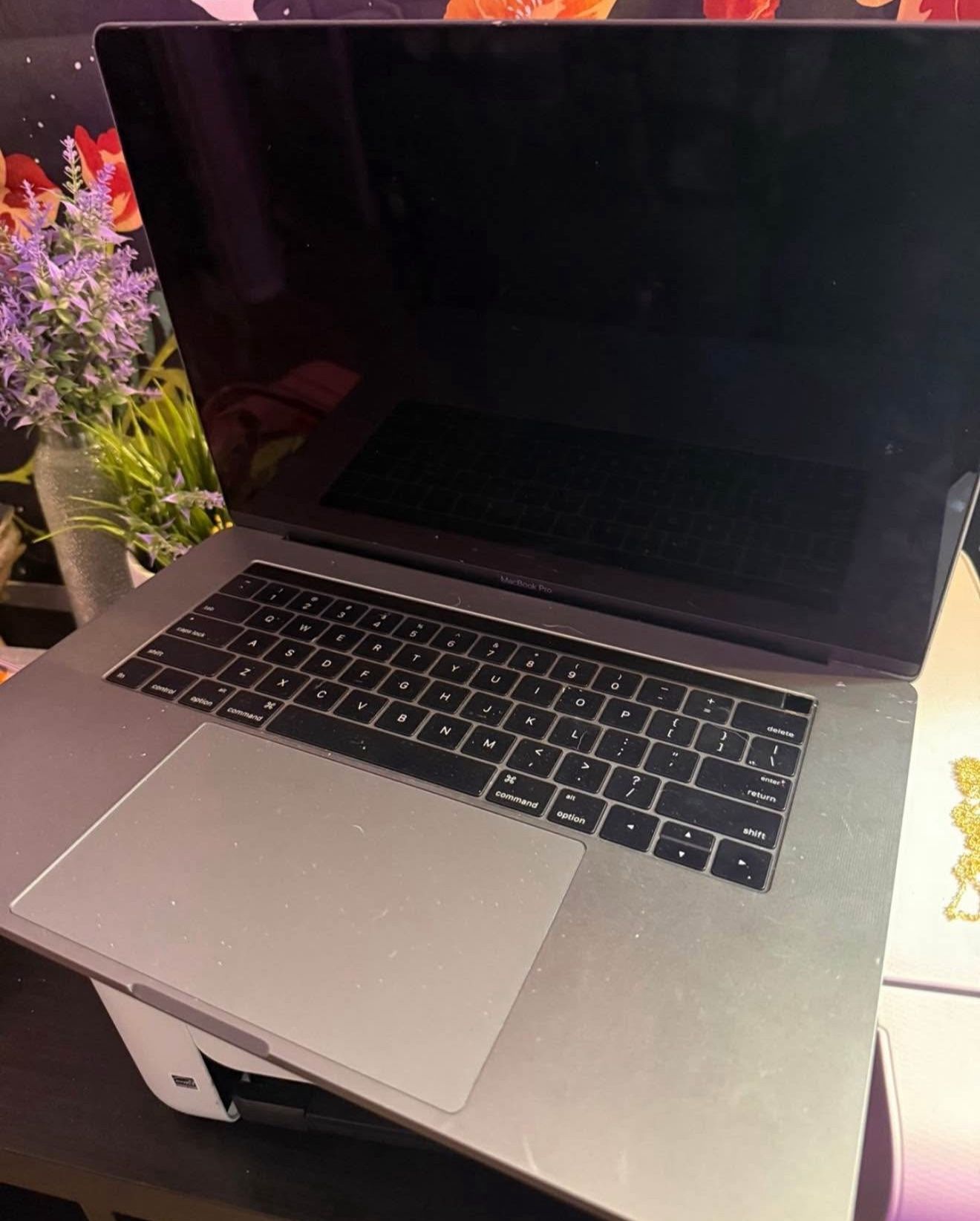 MacBook Pro 15” 2016 - Model A1707 - 2.9GHz Intel Core i7 - 16GB