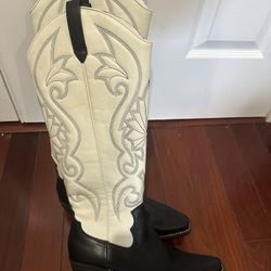 Women’s Black And Cream Cowboy Boots Size 10