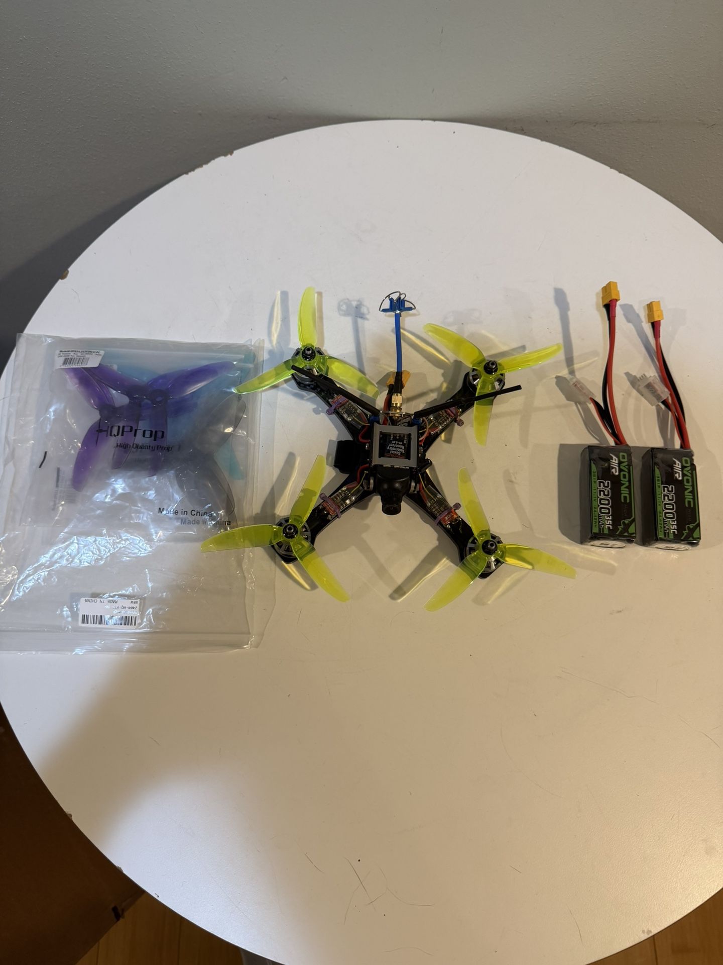 Diatone Crusader 2 Racing Drone 200mm With Extra Props And Batteries 