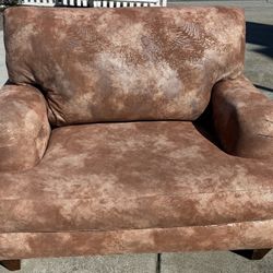 Lounge Chair/Love Seat 