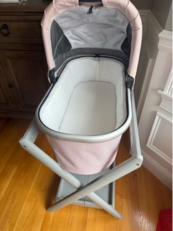 Dusty Pink Uppa Baby Bassinet with Stand