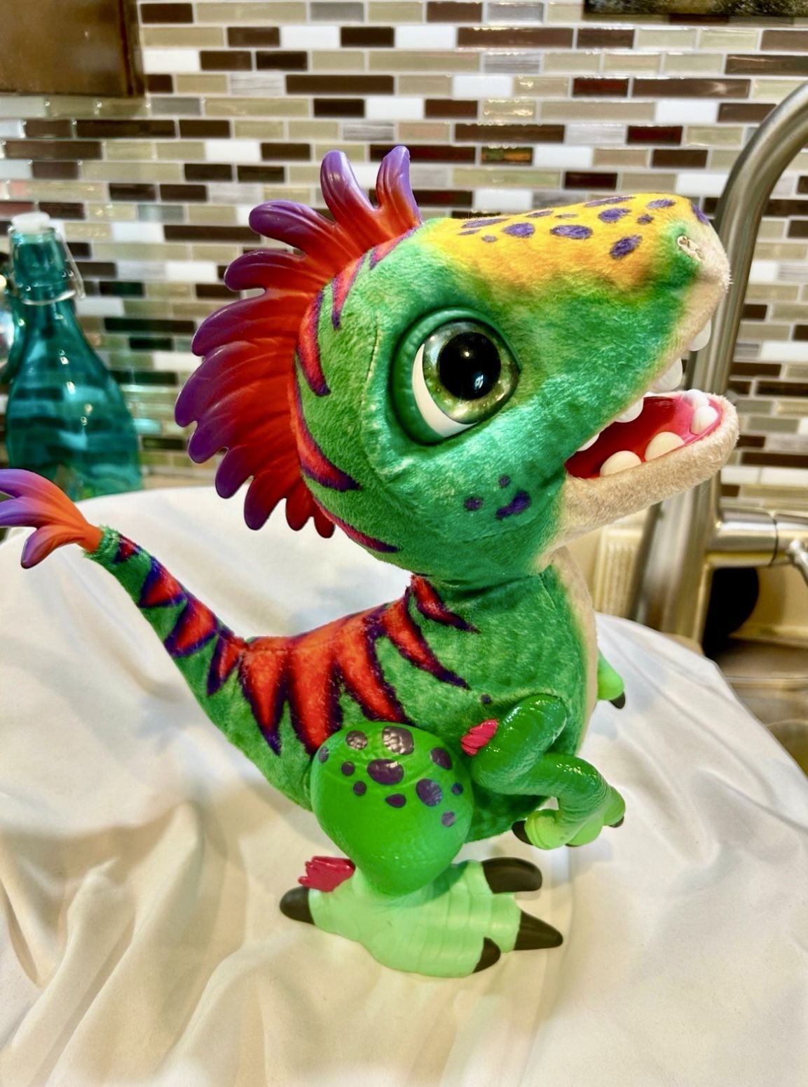 Hasbro Fur Real Friends  12”  Interactive Munchin T-Rex Baby Dinosaur Pet