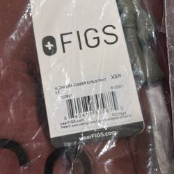 XS Scrubs Figs  Set Top And Bottom 