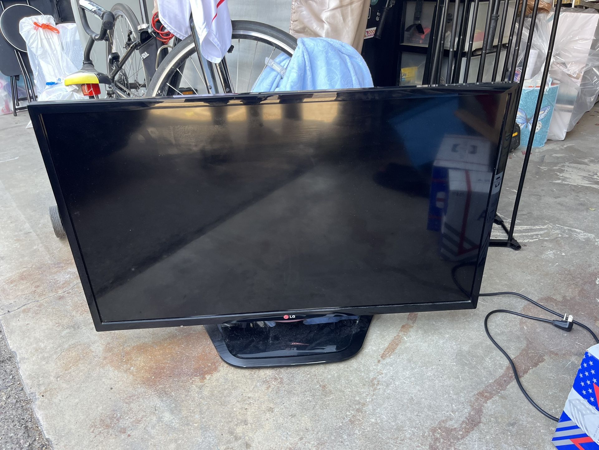 40 Inch LG Tv