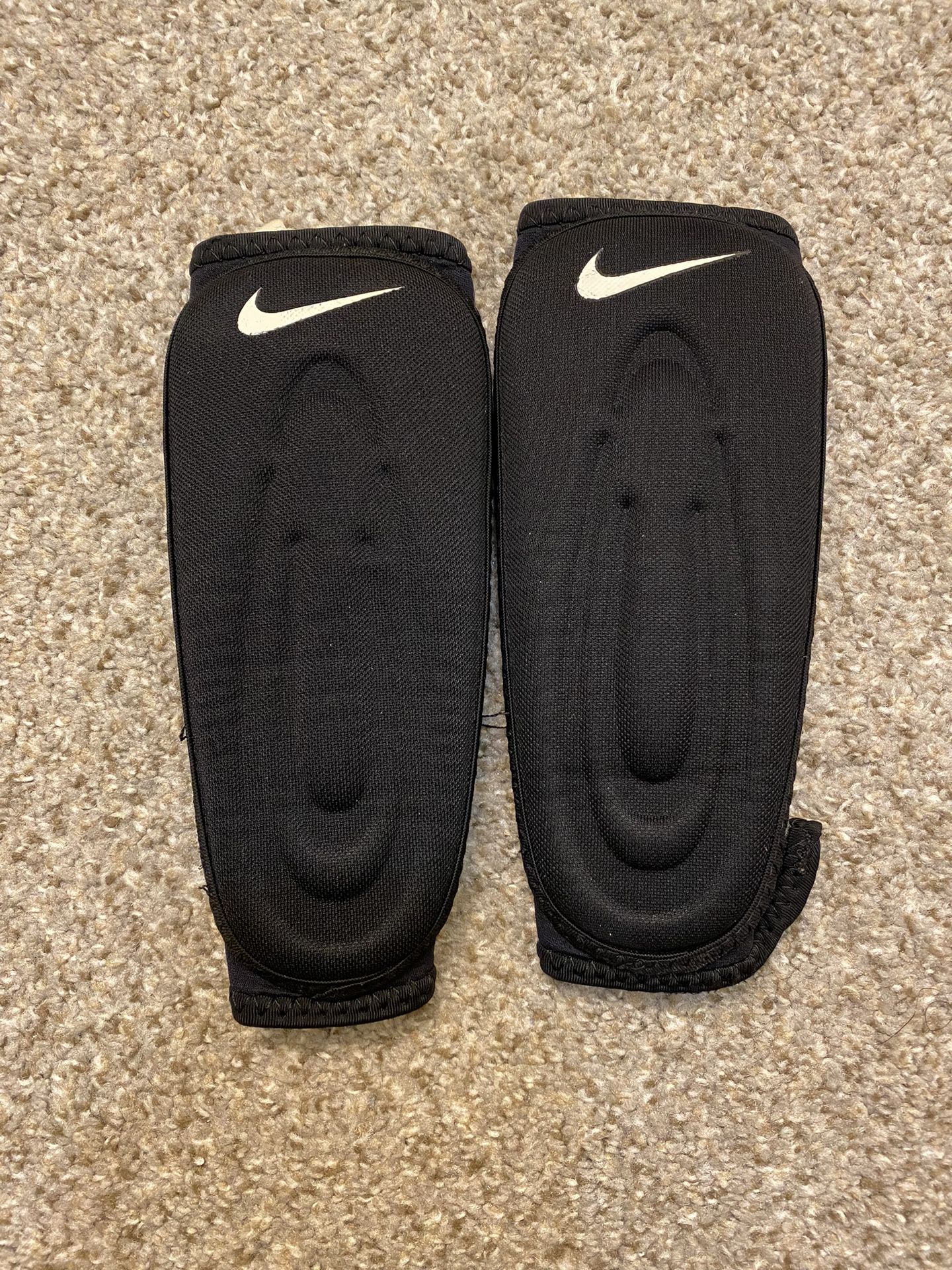 Nike Contact Support Football Forearm Protectors (with Grip)
