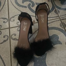 Heels Sz 6