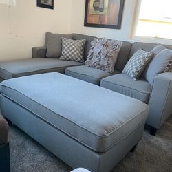 Gray Sectional W Large Ottoman