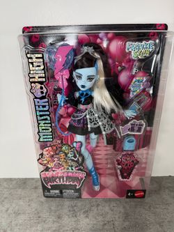 Monster High Frankie Stein Scary Sweet Birthday Doll