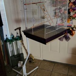 Bird Cage With Stand. 