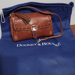Dooney And Bourke Purse