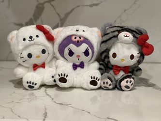 Hello Kitty Christmas Plushies 