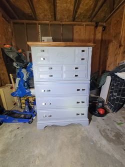 Dresser