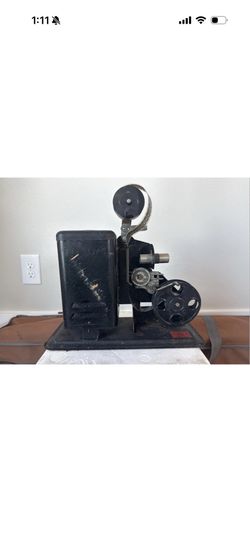 1920's Lindstrom Projector 1010-A Hand Operated Crank Movie Film