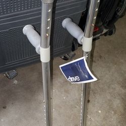 Forearm Crutches