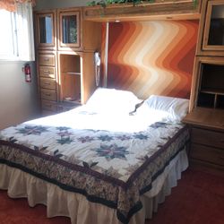 adjustable 2 twin beds bedroom set 